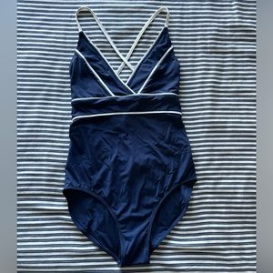 Vineyard Vines Navy Blue One-Piece Swimsuit